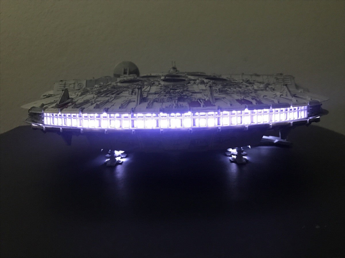 Bandai PG Millennium Falcon W/Lights 1:72