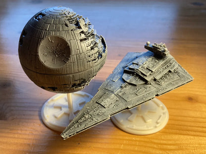 Bandai Death Star II & Star Destroyer